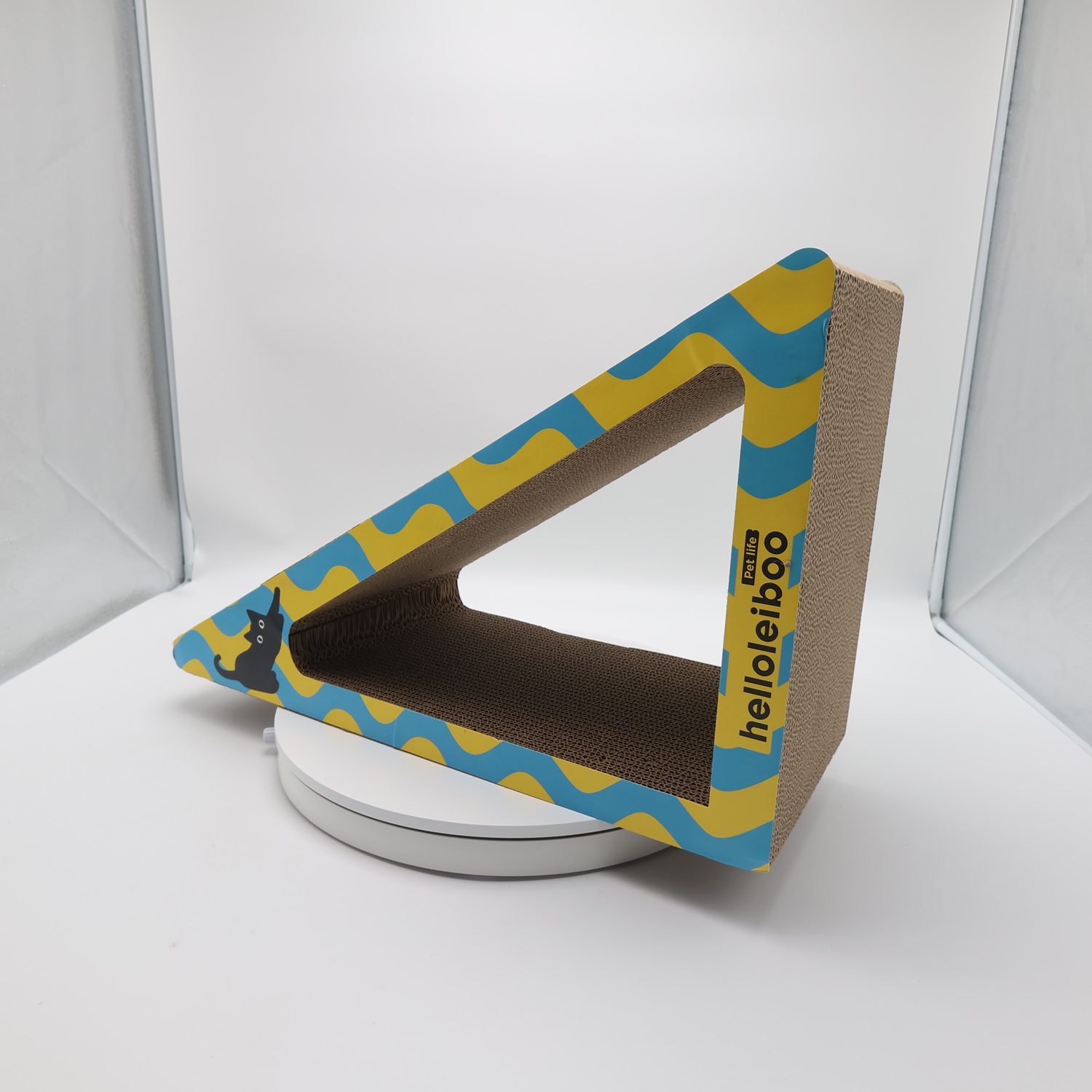 Triangular Upright Cat Scratching Post