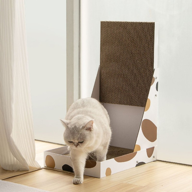 Sophisticated Wall-Mounted Cat Scratcher