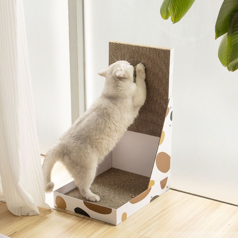 Sophisticated Wall-Mounted Cat Scratcher