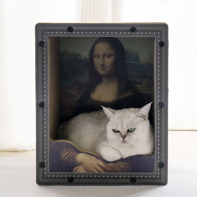 Mona Lisa Art Frame Cat Scratcher 