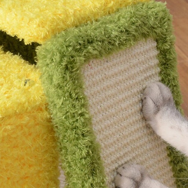 Sunflower Creative Cat Tree - Multi Level Cat Condo with Scratching Post and Cozy Hideaway